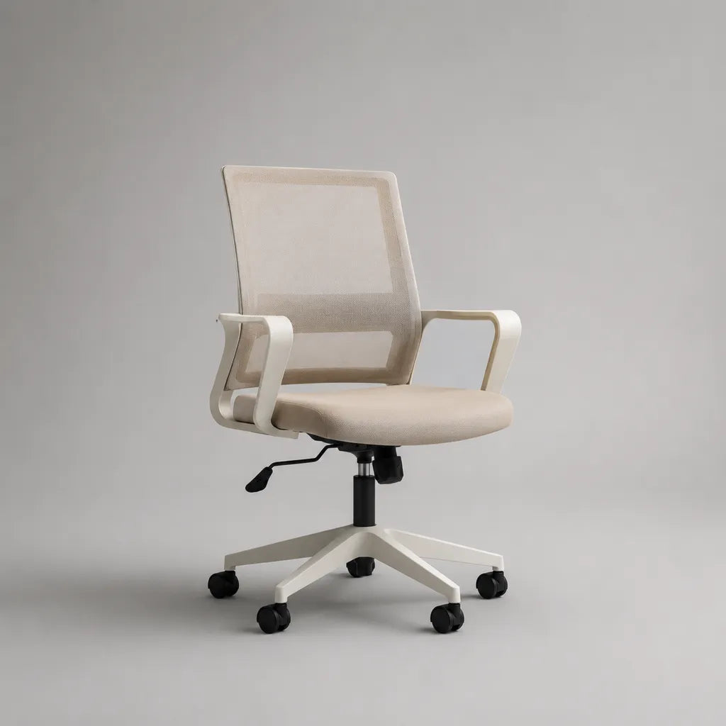 Sedia da ufficio girevole in rete e tessuto con braccioli fissi e altezza regolabile, bianco crema e nero, 62 x 60 x 92-102 cm
